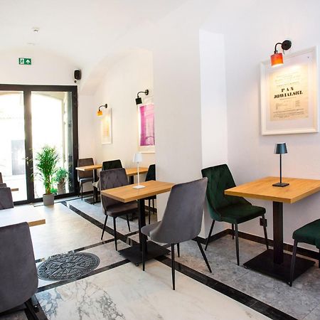 Hotel Teatr Krakow Luaran gambar